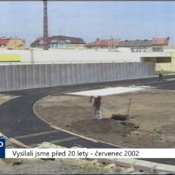 2002 – Cheb: Sportoviště u základních škol posílí další u šestky (TV Západ)