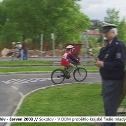 2003 – Sokolov: V DDM proběhlo krajské finále mladých cyklistů (TV Západ)