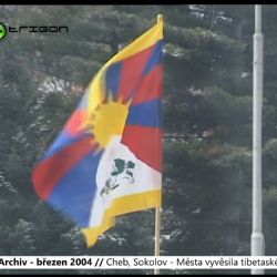 2004 – Cheb, Sokolov: Města vyvěsila tibetské vlajky (TV Západ)