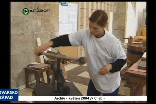 Foto: 2004 – Cheb: Výstava v Bartoloměji ukazuje historii papíru (TV Západ)
