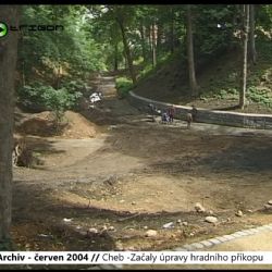 2004 – Cheb: Začaly úpravy hradního příkopu (TV Západ)