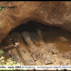 2004 – Hrušková: Archeologové objevili historickou štolu (TV Západ)