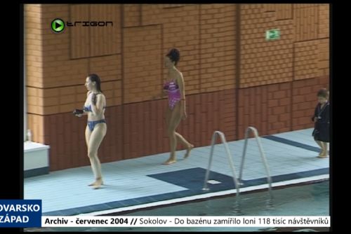 Foto: 2004 – Sokolov: Do bazénu zamířilo loni 118 tisíc návštěvníků (TV Západ)
