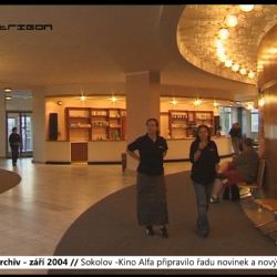 2004 – Sokolov: Kino Alfa připravilo řadu novinek a nový vestibul (TV Západ)