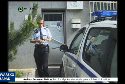 Foto: 2004 – Sokolov: Zpráva zhodnotila první rok Městské policie (TV Západ)