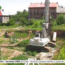 2005 – Cheb: Strážníci vykázali dělníky z pozemku Rudolfinum (TV Západ)