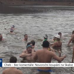 Cheb: Bez komentáře – Novoroční koupání na Skalce (TV Západ)
