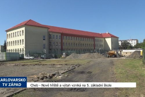 Foto: Cheb: Nové hřiště a výtah vzniká na 5. základní škole (TV Západ)