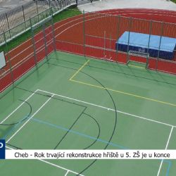 Cheb: Rok trvající rekonstrukce hřiště u 5. ZŠ je u konce (TV Západ)