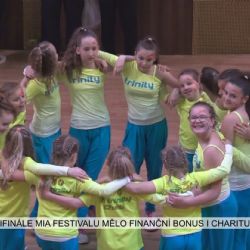 Cheb: Semifinále Mia festivalu mělo finanční bonus i charitativní rozměr (TV Západ)