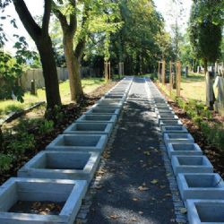 Chodov: Město nabízí nové urnové hroby