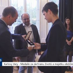 Karlovy Vary: Medaile za záchranu životů a majetků obdrželo 13 lidí (TV Západ)