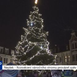 Nejdek: Rozsvěcení vánočního stromku provázel zpěv (TV Západ)