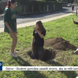Ostrov: Studenti gymnázia vysadili stromy, aby se měli kam vracet (TV Západ)