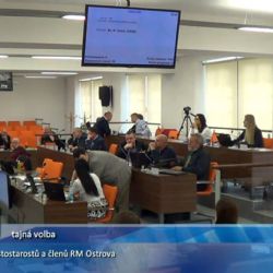 Ostrov: Zastupitelé odvolali starostu Čekana