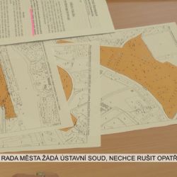 Sokolov: Rada města žádá Ústavní soud, nechce rušit opatření (TV Západ)