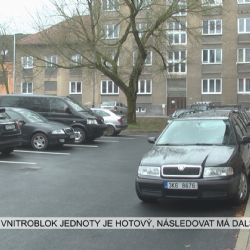 Sokolov: Vnitroblok v ulici Jednoty je opravený, následovat má další (TV Západ)