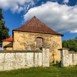 Aktivisté úspěšně pokračují v záchraně jednoho z nejstarších kostelů na Karlovarsku 