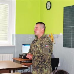 Aš: Armádní projekt POKOS na školách