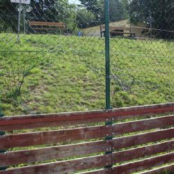 Aš: Oplocení hřiště v Karlově ulici se již opravovat nebude