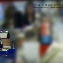 Aš: Policie pátrá po čtyřech osobách. Odcizily zboží za více než 10 tisíc