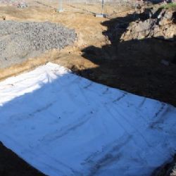 Aš: Stavbu parkoviště zbrzdil archeologický nález