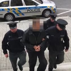 Ašsko: Ujížděl policistům. Následně se dal, i přes varovný výstřel, na útěk