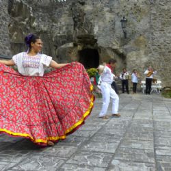 Bečov nad Teplou: Zámek oživí fascinující svět folklóru 