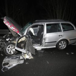 Boč: Při vyhýbání se zvířeti přejel do protisměru a čelně se srazil s jiným vozidlem