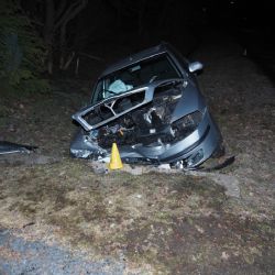 Bochov: Narazil do betonové propusti. Nadýchal přes dvě promile