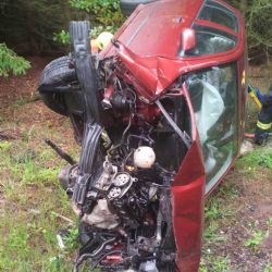 Bochov, Toužim: Při dopravní nehodě se zranily tři osoby