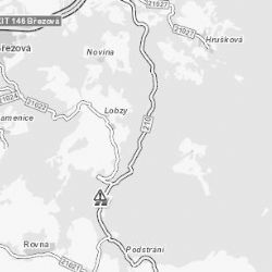 Březová: Pozor! Padlý strom přes silnici