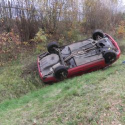 Bublava, Citice: V sobotu skončila dvě vozidla na střeše