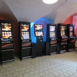 Cheb: Celníci zajistili nelegální hrací automaty v hodnotě 600 tisíc
