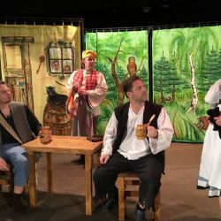 Cheb: Divadlo zve na nedělní pohádku O statečném kováři Mikešovi