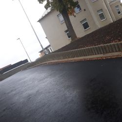 Cheb: Do střediska stomatologů novým vjezdem