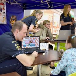 Karlovy Vary, Cheb: Na pátek třináctého si hasiči připravili Den požární bezpečnosti
