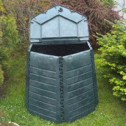 Cheb: Město pořídilo pro občany další kompostéry