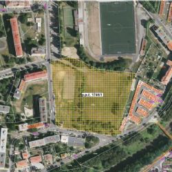 Cheb: Město usiluje o bývalé škvárové hřiště Lokomotivy 