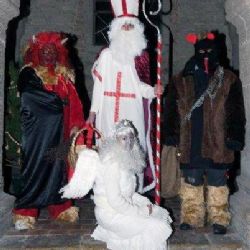 Cheb: Mikuláš bude nadělovat také v kostele sv. Kláry