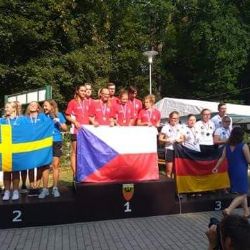 Cheb: Minigolfovým areálem včera zněla česká hymna