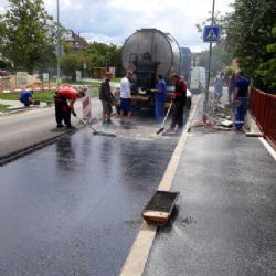 Cheb: Most do Hájů dostává nový povrch