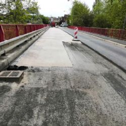 Cheb: Most do Hájů prochází opravou