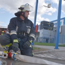 Cheb: Na průmyslové zóně proběhlo velké cvičení hasičů