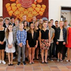 Cheb: Na radnici byli oceněni nejlepší sportovci místních škol