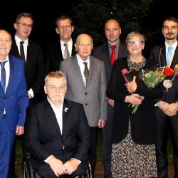 Cheb: Ocenění starosty za dlouholetou činnost ve prospěch města byla rozdána