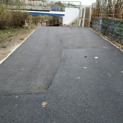 Cheb: Oprava chodníku vyšla na 250 tisíc