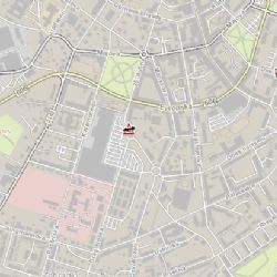 Cheb: Osobní vozidlo narazilo do pevné překážky