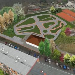 Cheb: Pod sídlištěm Skalka roste nové dopravní hřiště