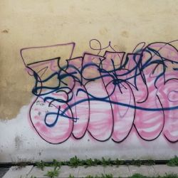 Cheb: Posprejoval několik objektů. Škoda 20 tisíc